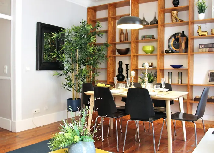 Sm1-happy At Hip Pr.real & Bair.alto + Private Patio! 리스본